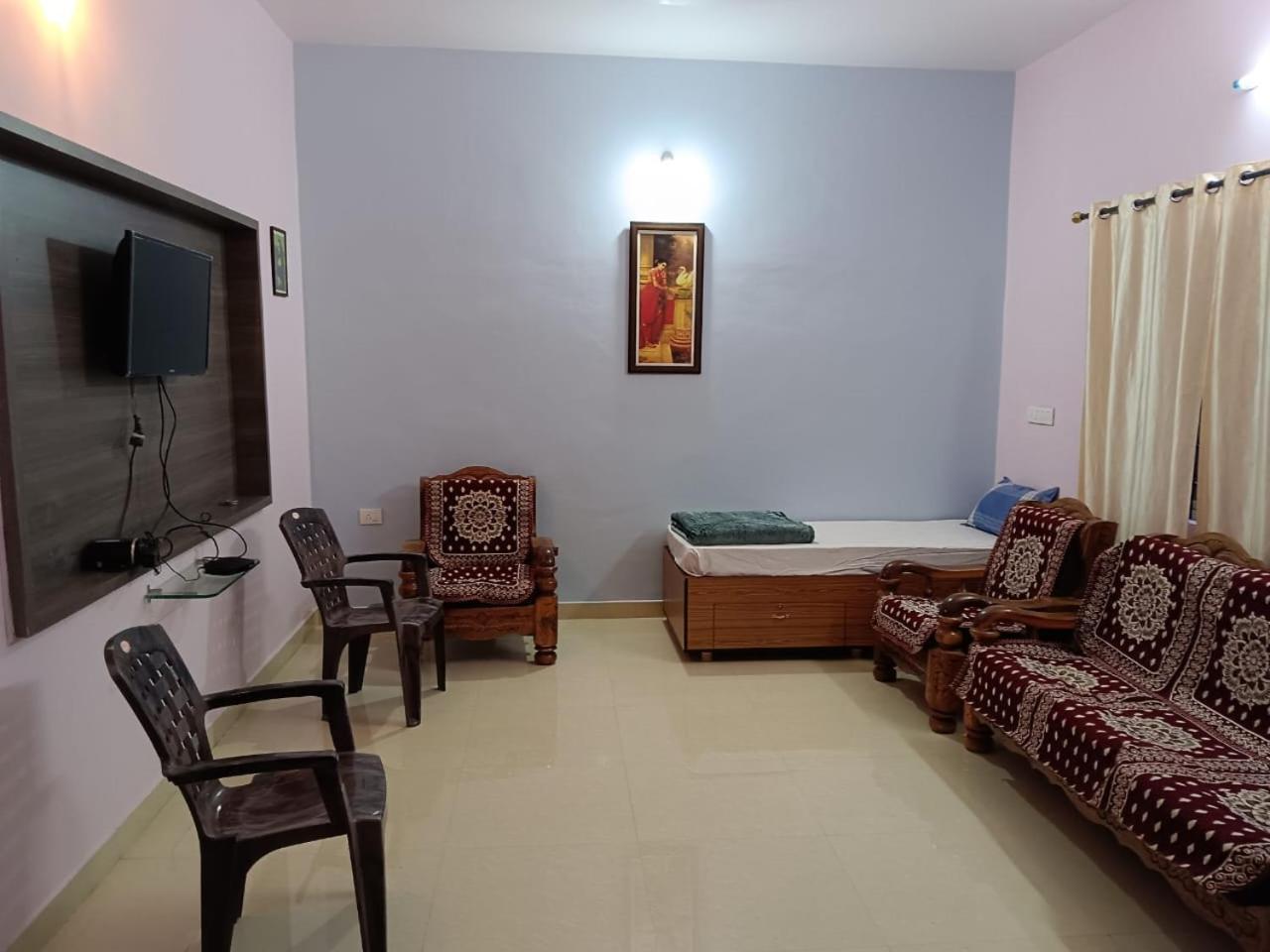 Venissa Serviceapartment Chikmagalūr 外观 照片